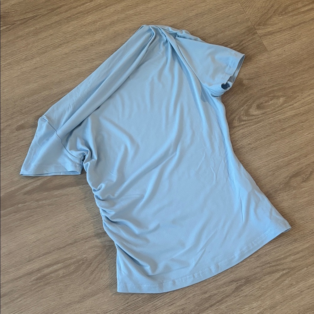 🩵NWOT🩵 Amazon Off the Shoulder Short Sleeved Top